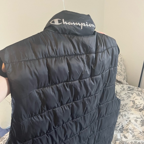 Champion puffer vest - Picture 4 of 4